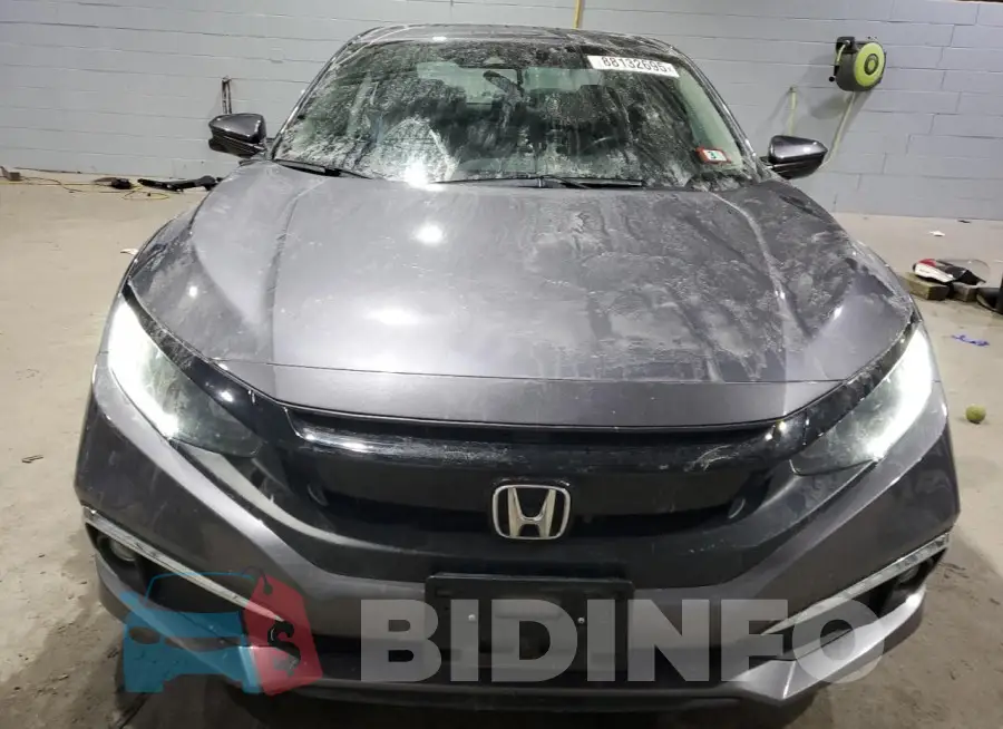 19XFC1F30KE018081 Photo# 5
