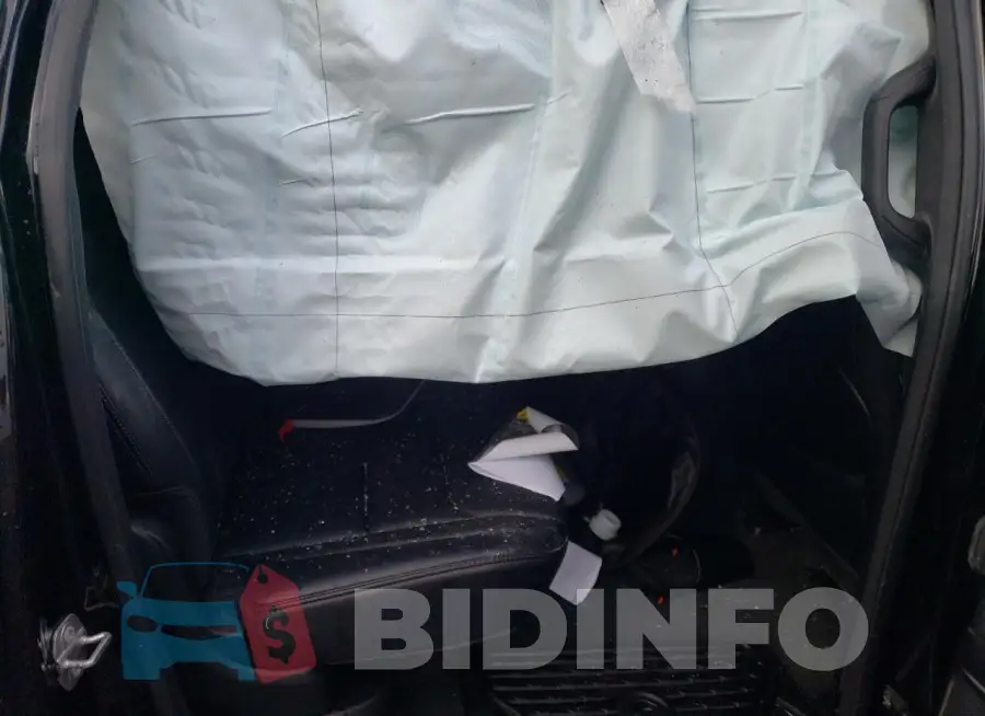 1C6SRFLT9MN757227 Photo# 10