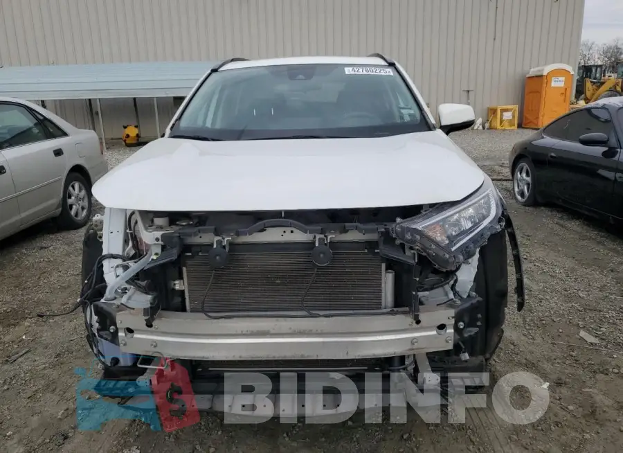 2T3P1RFV5KW042052 Photo# 5
