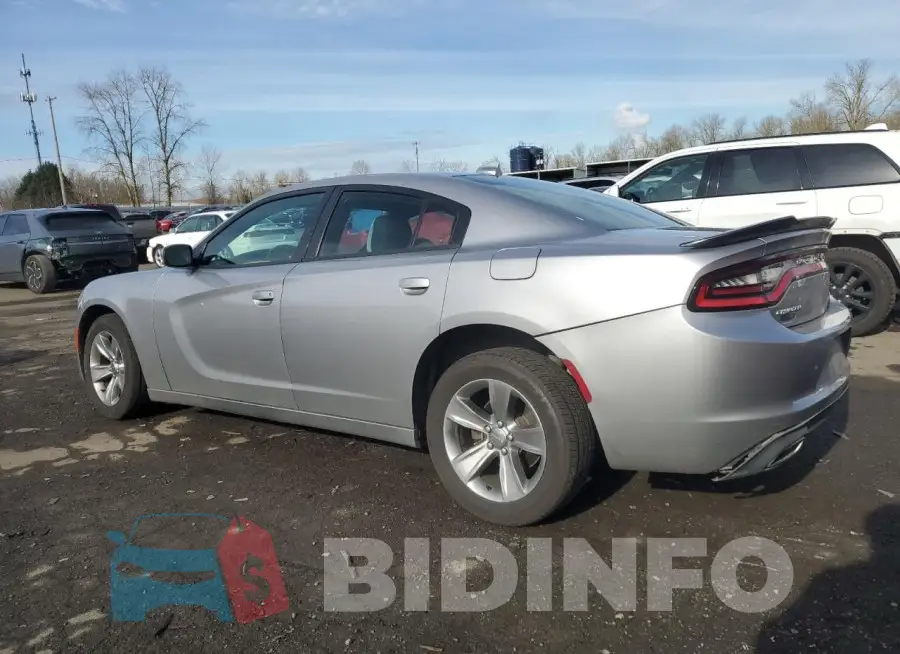 2C3CDXHG8GH285598 Photo# 2