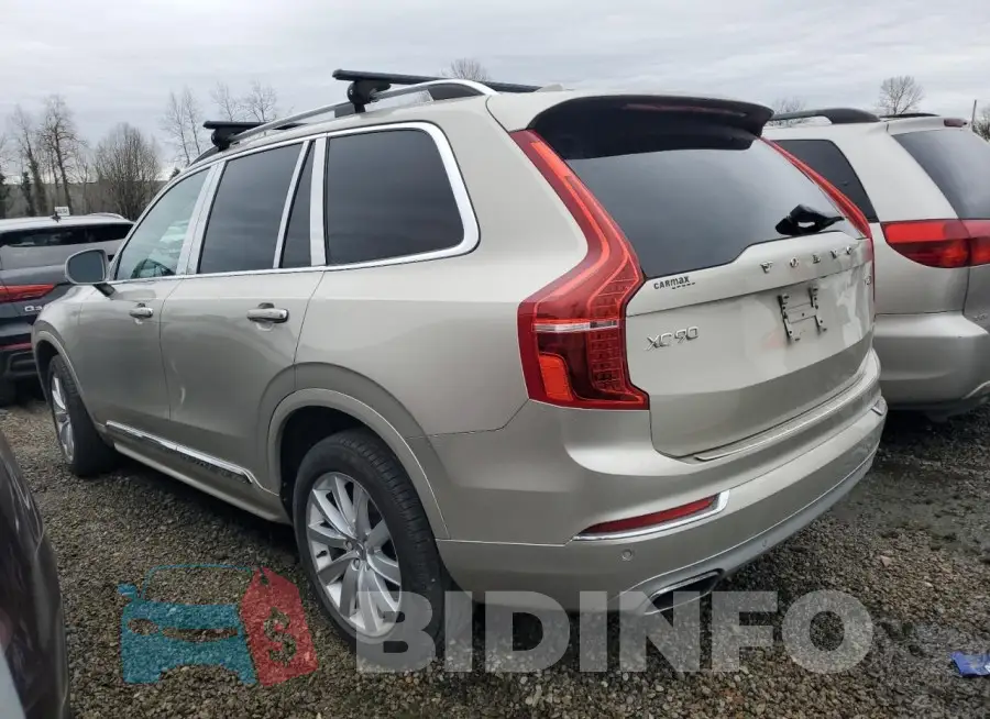 YV4A22PK8G1071823 Photo# 2