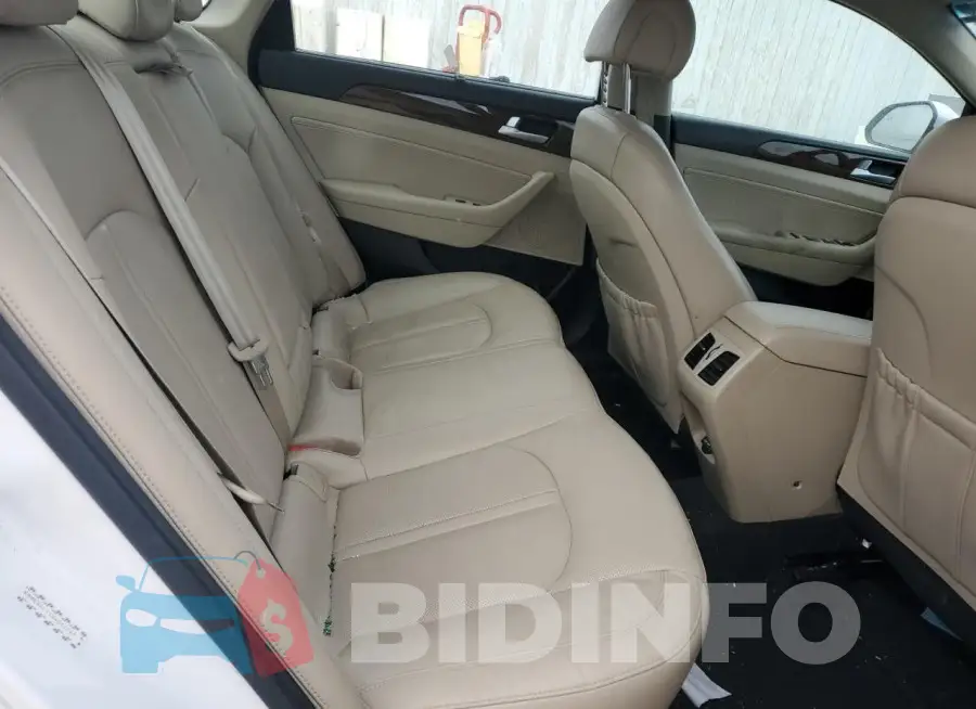 KMHE34L11GA017267 Photo# 10
