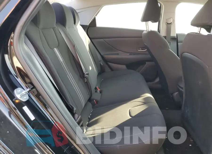 KMHLM4AG5PU529219 Photo# 10