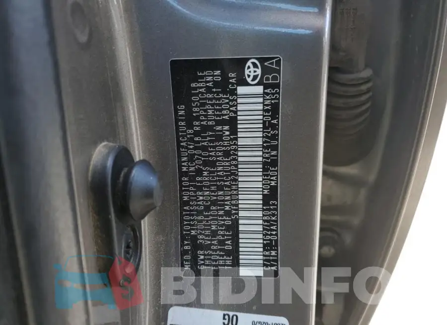 5YFBURHE2JP832951 Photo# 12