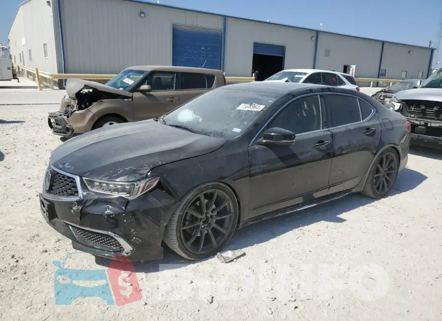 19UUB2F50JA004735 Photo# 1