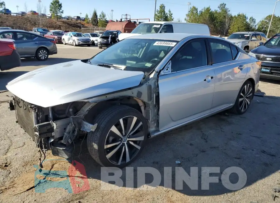1N4BL4CV6KC204730 Photo# 1