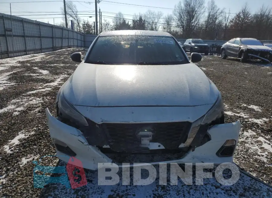 1N4BL4CV9KC128288 Photo# 5