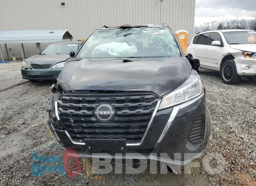 3N1CP5BV3RL583892 Photo# 5