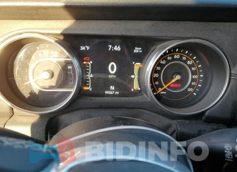 1C4HJXEG3JW112854 Photo# 9