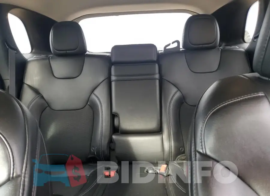 1C4PJLLB8KD222100 Photo# 10