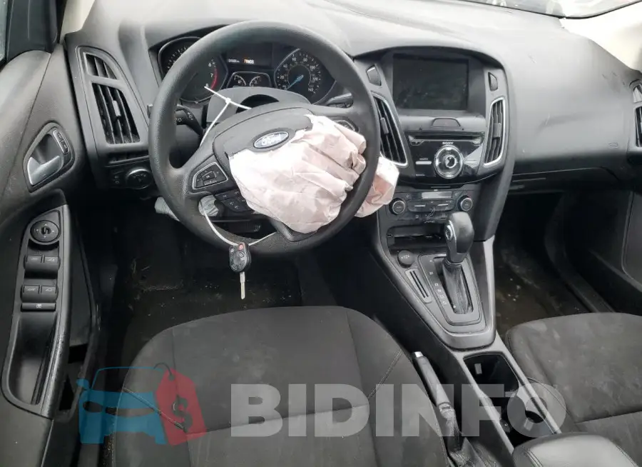 1FADP3H22JL265075 Photo# 8