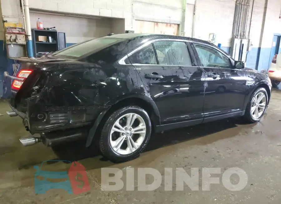 1FAHP2D82JG126823 Photo# 3