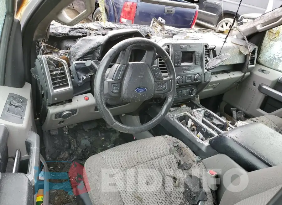 1FTFX1EF3GKF25917 Photo# 8