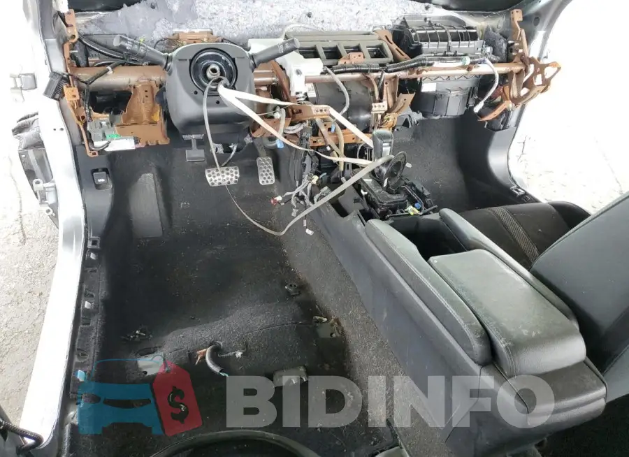 19XFC2F89LE205161 Photo# 8