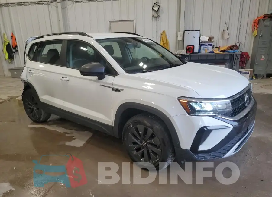 3VVAX7B29NM072117 Photo# 4