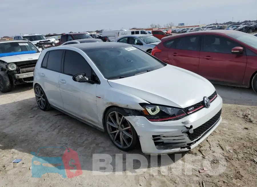 3VW5T7AU0GM017313 Photo# 4