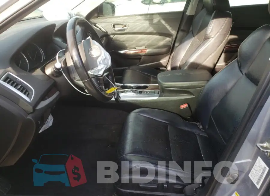 19UUB2F57GA001632 Photo# 7