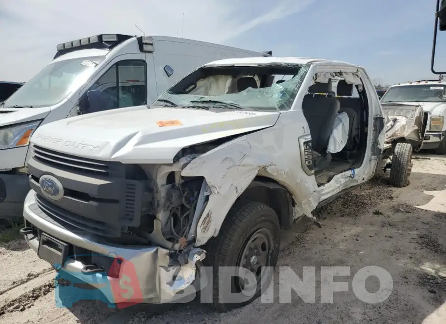 1FT7X2A61KED13539 Photo# 2