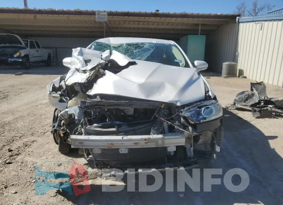 3FA6P0HD3GR258400 Photo# 5