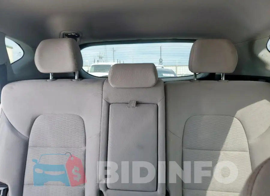 KM8J33A42KU910772 Photo# 10