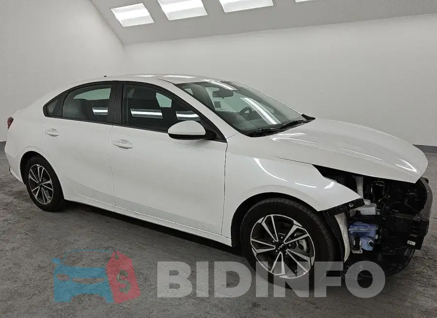 3KPF24AD2PE652858 Photo# 4