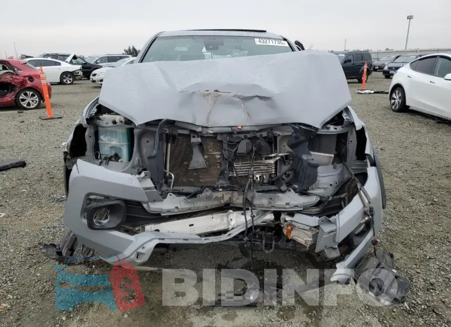3TMCZ5AN0LM337635 Photo# 5