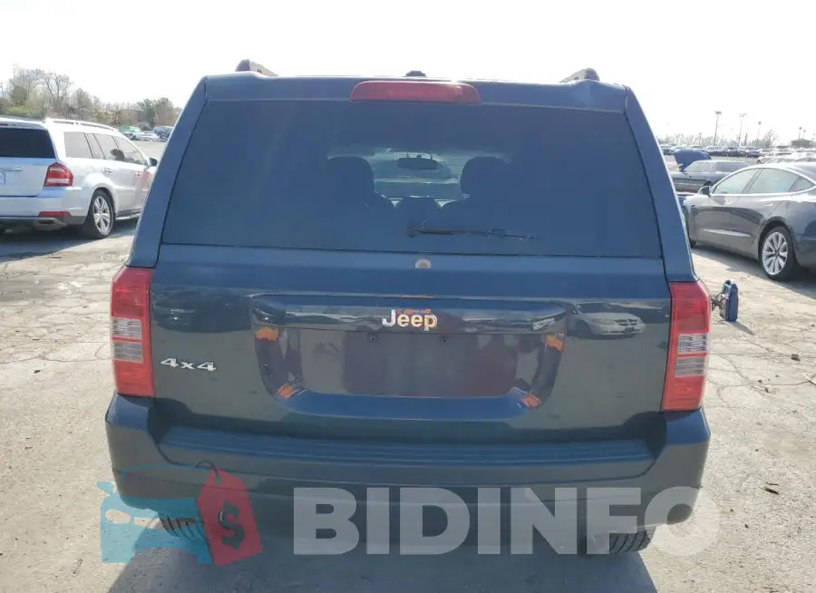 1C4NJRBBXGD579572 Photo# 6