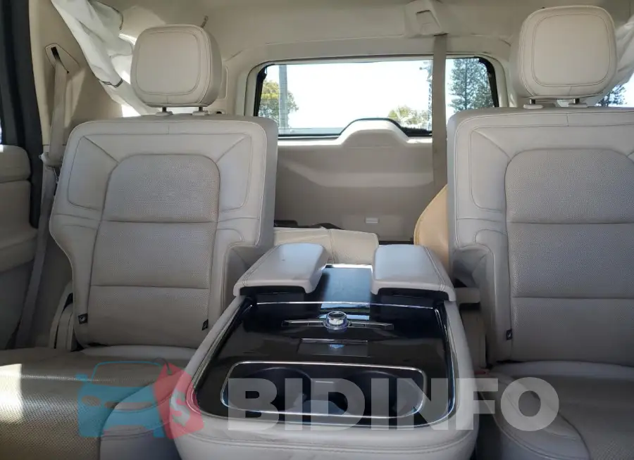 5LMJJ2LT7JEL20318 Photo# 10
