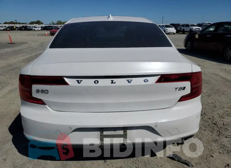 LVY102MK8JP047614 Photo# 6