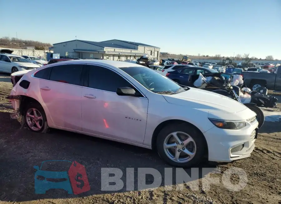 1G1ZB5ST9HF102422 Photo# 4