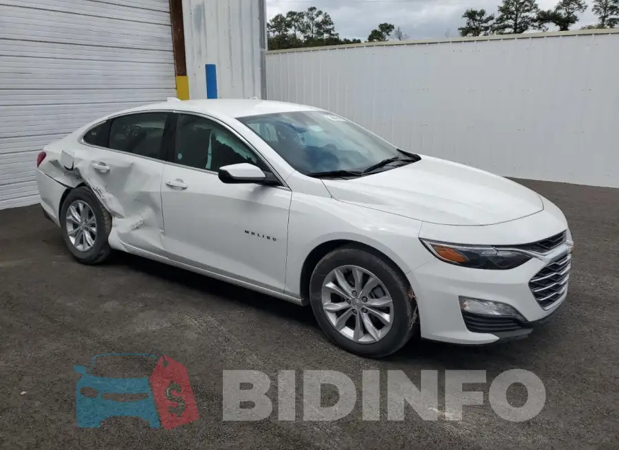 1G1ZD5ST8RF150831 Photo# 4
