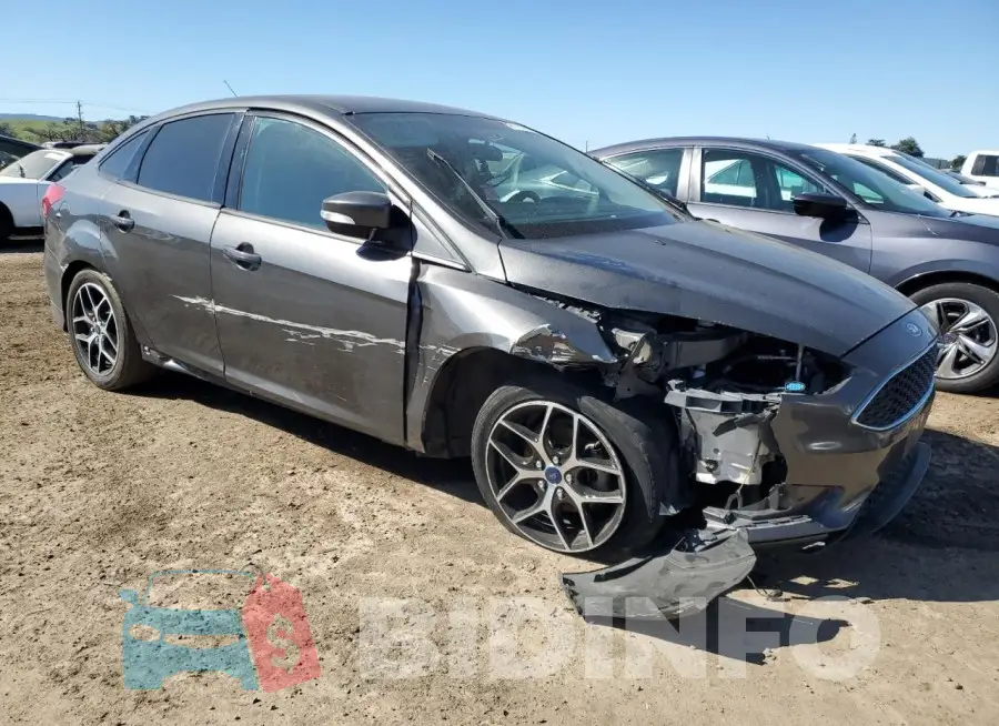 1FADP3F22GL369965 Photo# 4