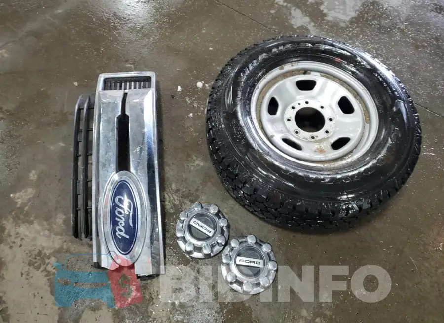 1FTRF3B60KEF39636 Photo# 12