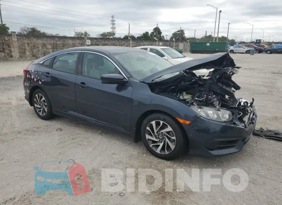 19XFC2F75HE022838 Photo# 4