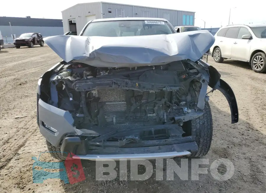 1N6ED1EK6NN637587 Photo# 5