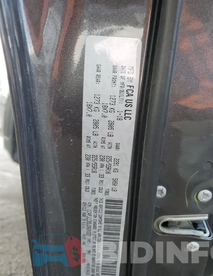 1C4PJLCB5JD620332 Photo# 13