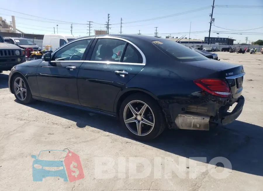 WDDZF4JB2HA008772 Photo# 2