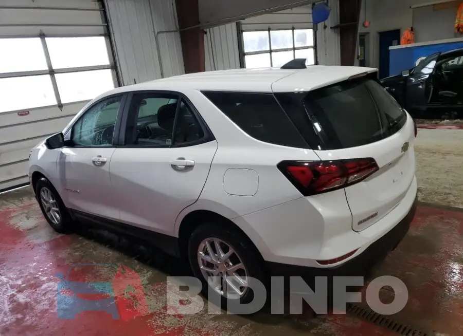 2GNAXHEV9N6128181 Photo# 2