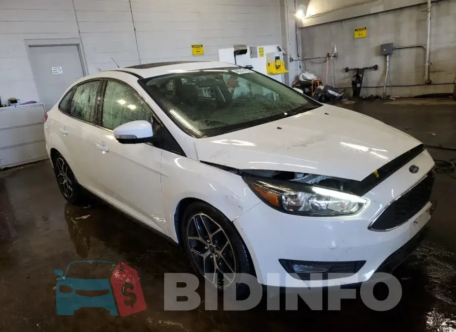 1FADP3H27HL240537 Photo# 4