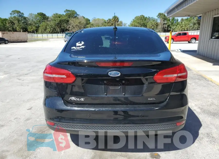 1FADP3H2XJL235404 Photo# 6