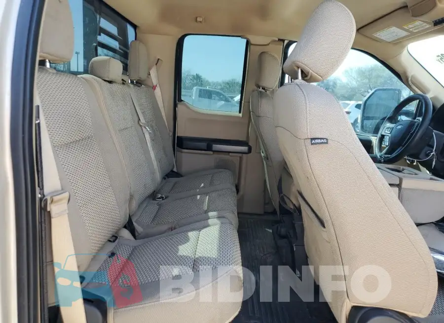 1FT7X2A68JEC47165 Photo# 10