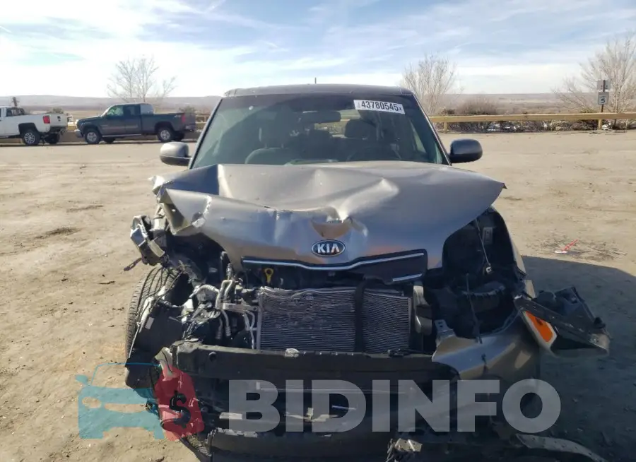 KNDJN2A2XJ7510754 Photo# 5
