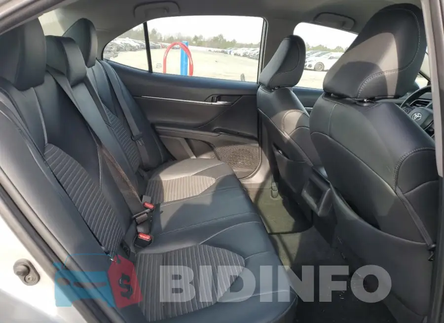 4T1B11HK2KU826647 Photo# 10