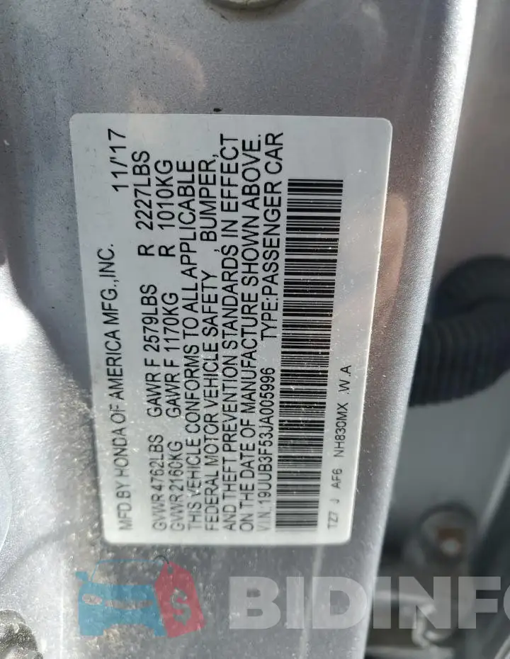 19UUB3F53JA005996 Photo# 12
