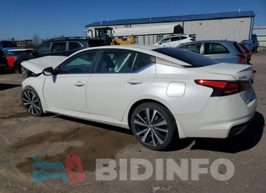 1N4BL4CV5LC149981 Photo# 2