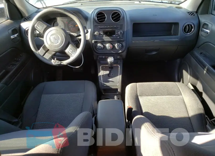1C4NJRBB7GD556914 Photo# 8