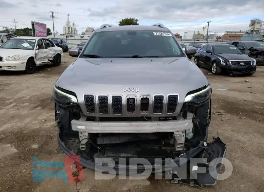 1C4PJLCB1KD262552 Photo# 5