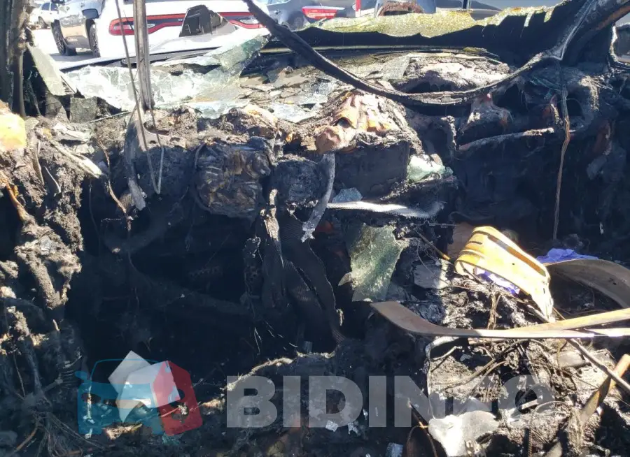 2C3CDXGJ6NH180939 Photo# 8
