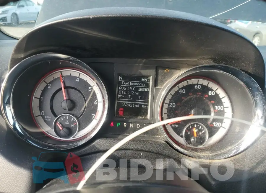 2C4RDGEG1JR140415 Photo# 9