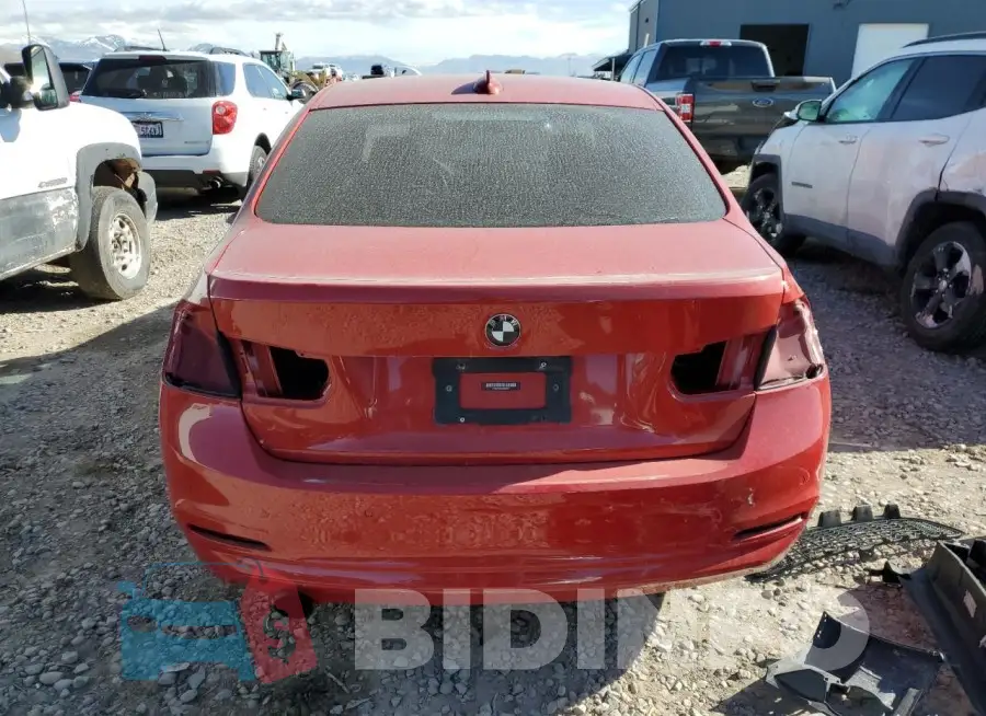 WBA8A3C35HK693037 Photo# 6